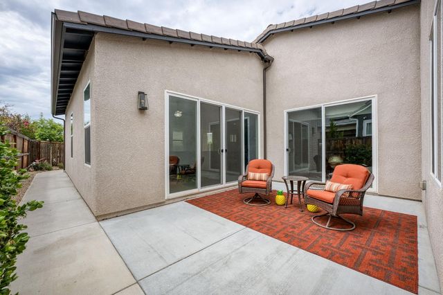 768 Overstone Avenue, Madera, CA 93636