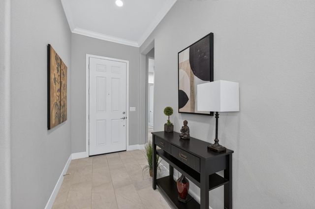 768 Overstone Avenue, Madera, CA 93636