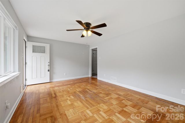 88 36th Street NW, Hickory, NC 28601