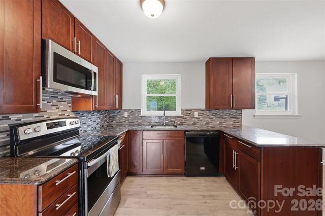 88 36th Street NW, Hickory, NC 28601