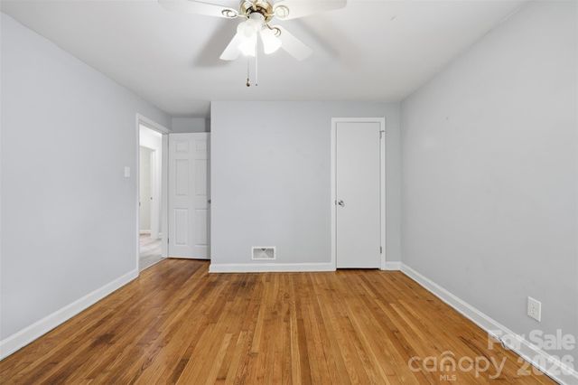 88 36th Street NW, Hickory, NC 28601
