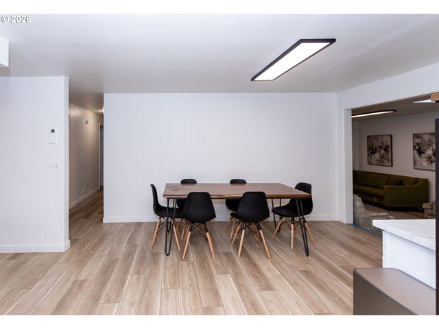 675 HUGHES St, Eugene, OR 97402