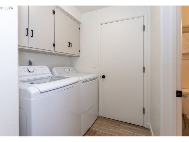 675 HUGHES St, Eugene, OR 97402