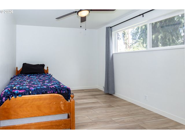 675 HUGHES St, Eugene, OR 97402