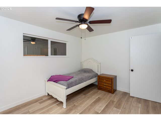 675 HUGHES St, Eugene, OR 97402