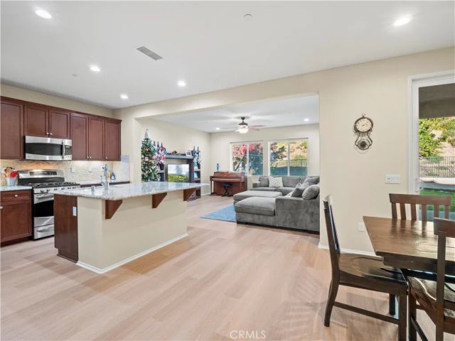 19205 Carranza, Saugus, CA 91350