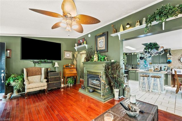 5436 Old Walkertown Road, Winston-salem, NC 27105