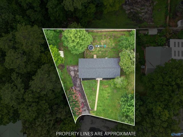 509 Shadylane Circle SW, Hartselle, AL 35640