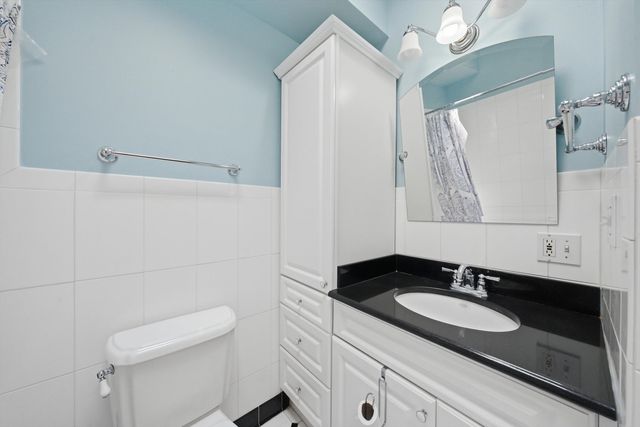 11237 S Champlain Avenue, Chicago, IL 60628