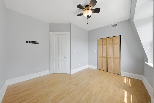 11237 S Champlain Avenue, Chicago, IL 60628
