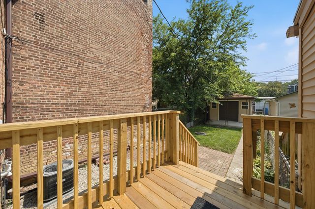 11237 S Champlain Avenue, Chicago, IL 60628