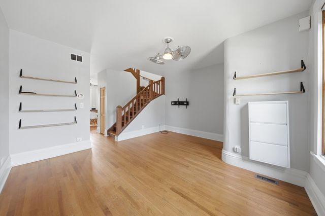 11237 S Champlain Avenue, Chicago, IL 60628