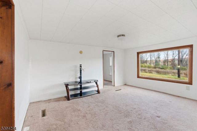 111 County Road 645, Sandyston Twp., NJ 07826