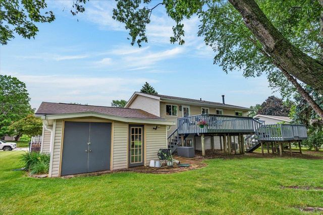 1334 N Page Street, Stoughton, WI 53589