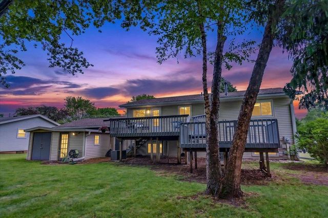 1334 N Page Street, Stoughton, WI 53589