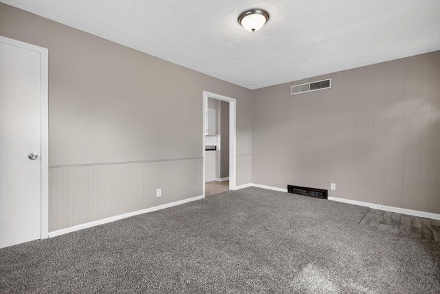 5849 N 62nd STREET, Milwaukee, WI 53218