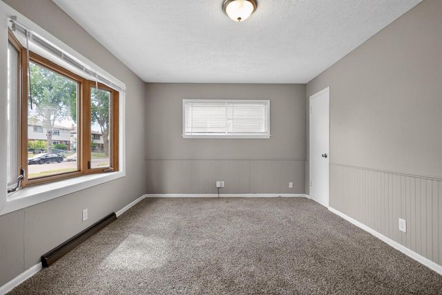 5849 N 62nd STREET, Milwaukee, WI 53218