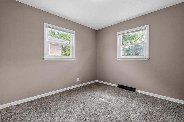 5849 N 62nd STREET, Milwaukee, WI 53218