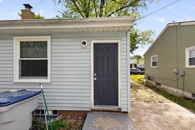 5849 N 62nd STREET, Milwaukee, WI 53218