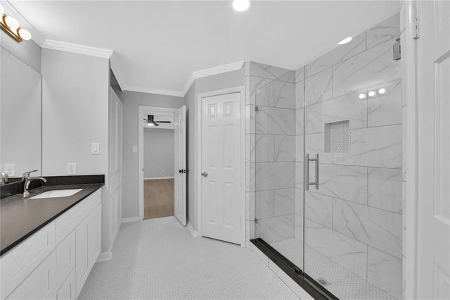 1815 Wagon Gap Trail, Houston, TX 77090