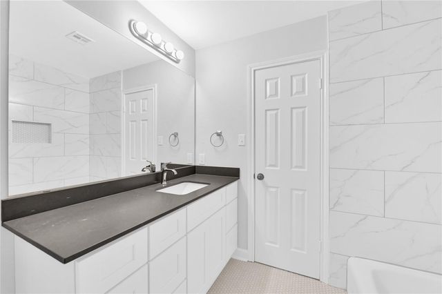 1815 Wagon Gap Trail, Houston, TX 77090