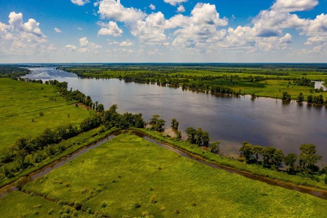 23 Old Barge Dr., Pawleys Island, SC 29585