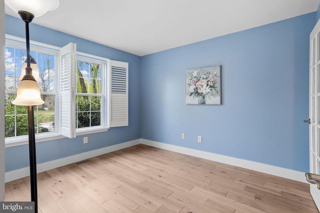 168 FAIRFAX DR, Cinnaminson, NJ 08077