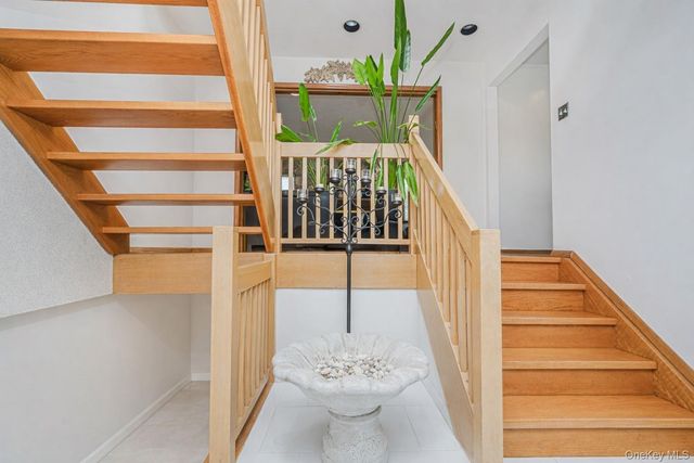 201 Arbutus Avenue, Staten Island, NY 10312