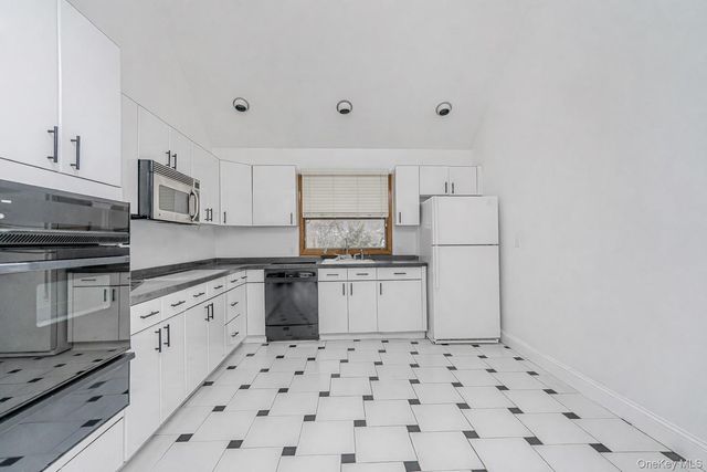 201 Arbutus Avenue, Staten Island, NY 10312