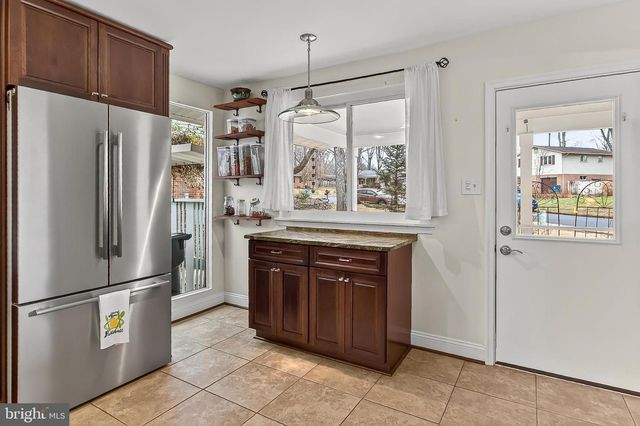 10016 RAEBURN CT, Fairfax, VA 22032