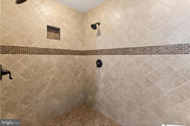 10016 RAEBURN CT, Fairfax, VA 22032