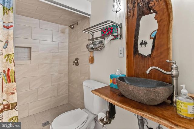 10016 RAEBURN CT, Fairfax, VA 22032