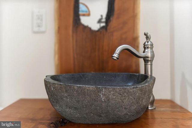 10016 RAEBURN CT, Fairfax, VA 22032