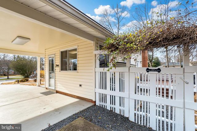 10016 RAEBURN CT, Fairfax, VA 22032