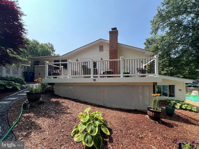 10016 RAEBURN CT, Fairfax, VA 22032