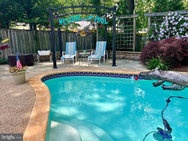 10016 RAEBURN CT, Fairfax, VA 22032