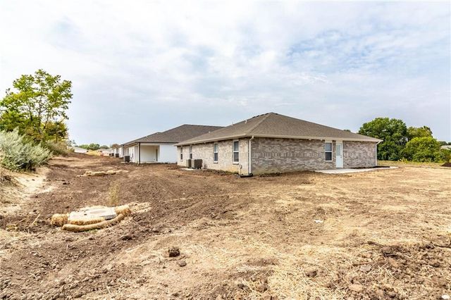 1509 Coventry Court, Warrensburg, MO 64093