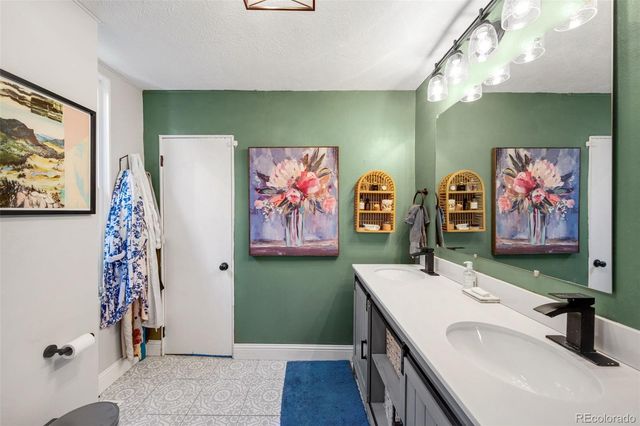 3312 W 38th Avenue, Denver, CO 80211