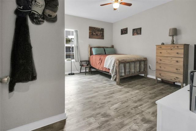 617 W Sheldon Ave, Thrall, TX 76578
