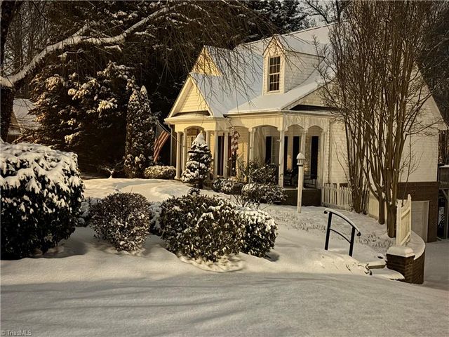 2057 Cynthia Drive, Mount Airy, NC 27030