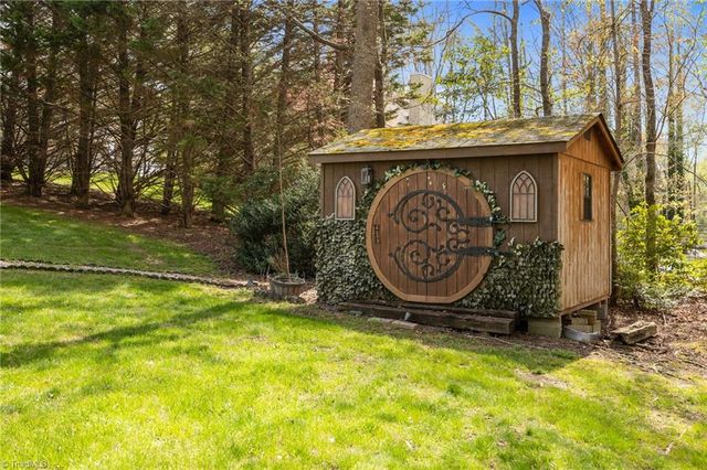 2057 Cynthia Drive, Mount Airy, NC 27030