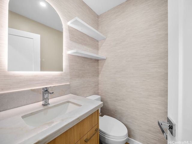 98-1456 Koaheahe Street 71, Pearl City, HI 96782