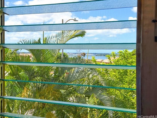 98-1456 Koaheahe Street 71, Pearl City, HI 96782