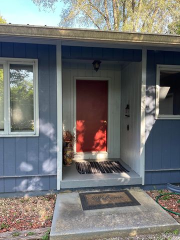 4424 E 10th Street, Bloomington, IN 47408