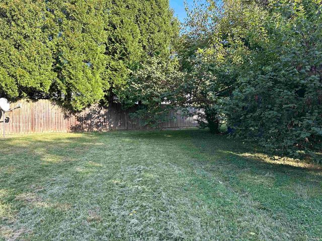4424 E 10th Street, Bloomington, IN 47408
