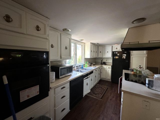 4424 E 10th Street, Bloomington, IN 47408