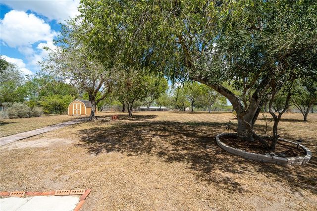 4177 Bobwhite, Robstown, TX 78380