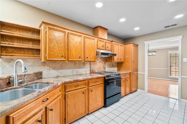 4177 Bobwhite, Robstown, TX 78380