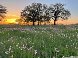 460 WOELKE RD, Seguin, TX 78155