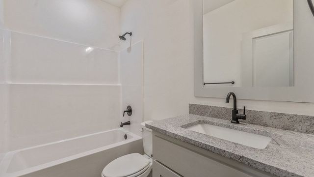 1309 Carrara Street, Tontitown, AR 72762